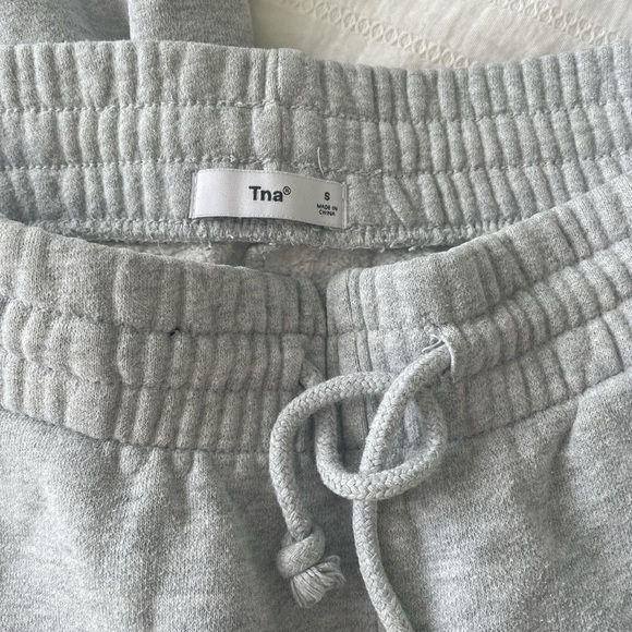 Grey TNA Aritzia Sweatpants - Picture 3 of 4